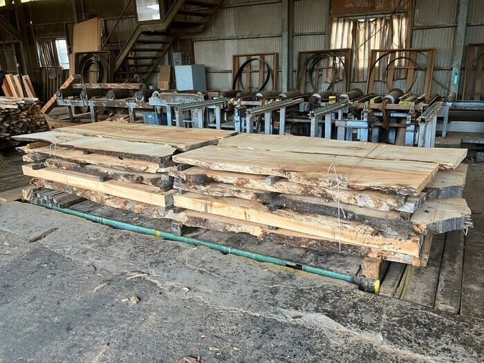 山桜（ヤマザクラ）　無垢材