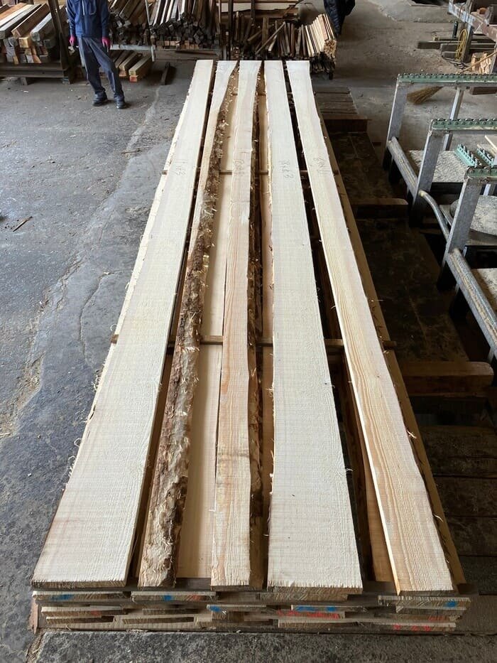 ホワイトスプルース　無垢材