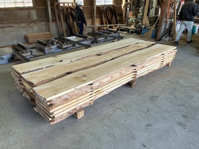 銀杏（イチョウ）　無垢材