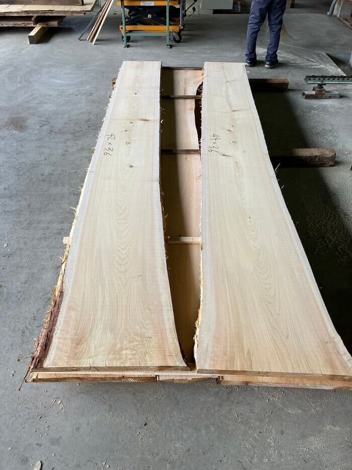 檜（ヒノキ）　無垢材