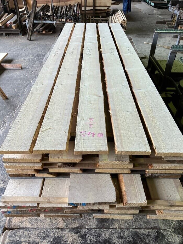 ホワイトスプルース　無垢材