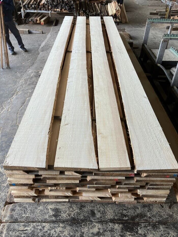 ホワイトスプルース　無垢材