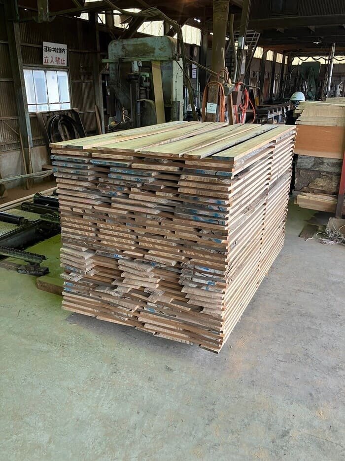 ニューギニアウォールナット　無垢材