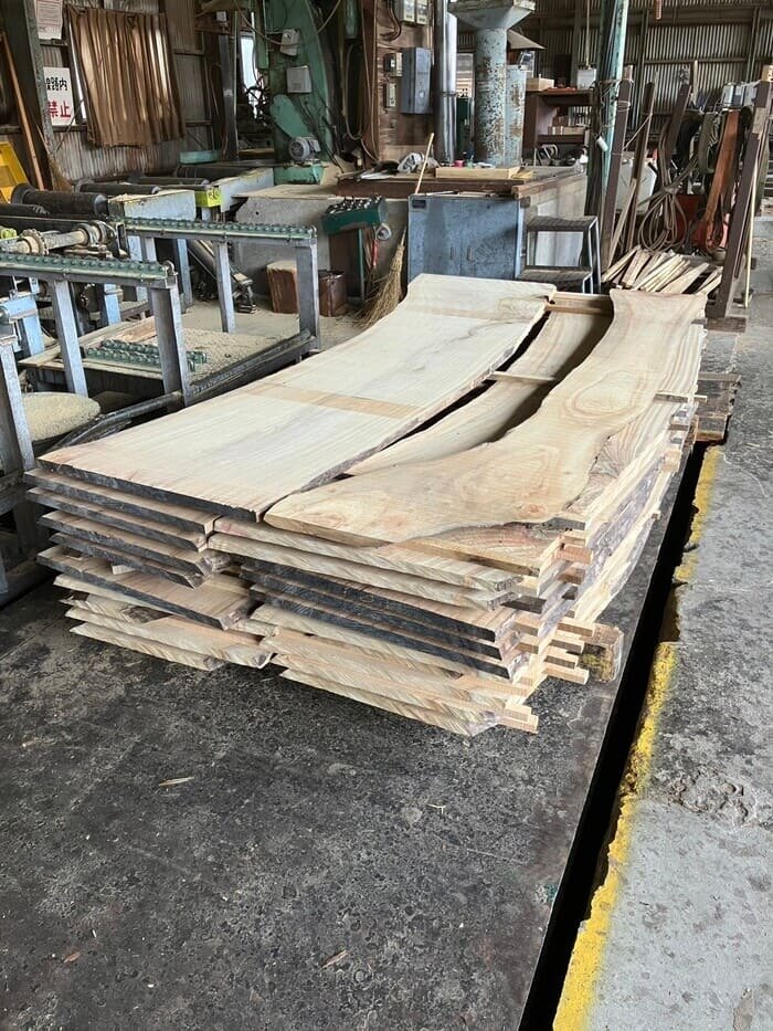 楠（クス）　無垢材