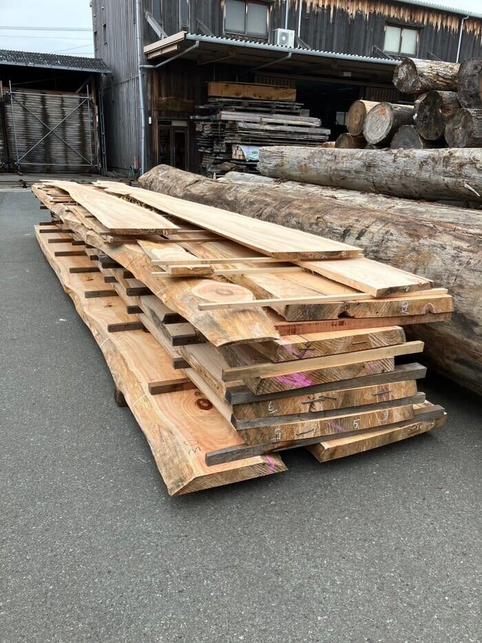 檜（ヒノキ）　無垢材