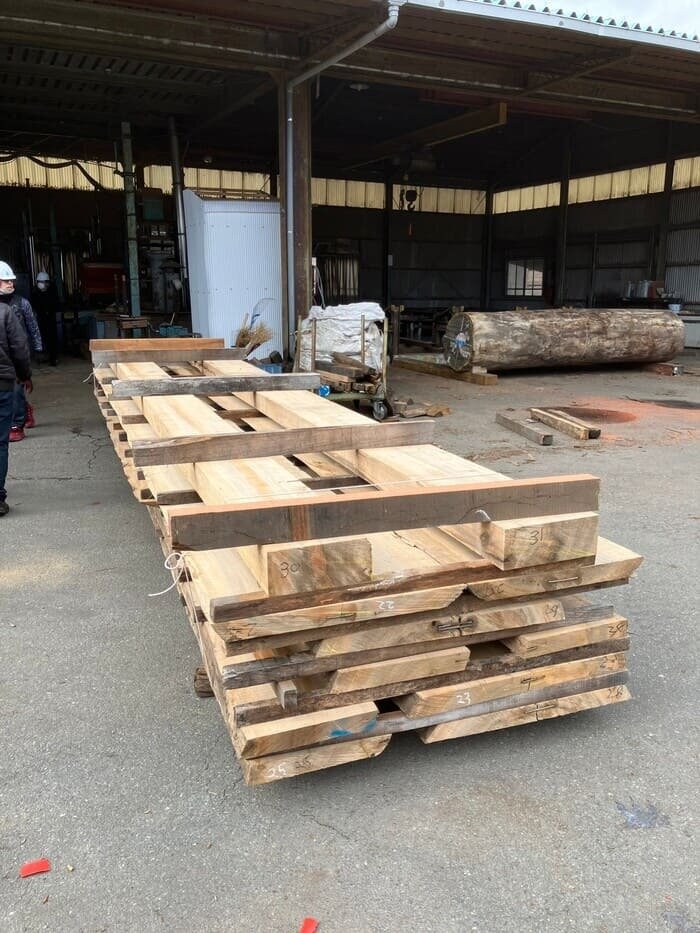 ニューギニアウォールナット　無垢材