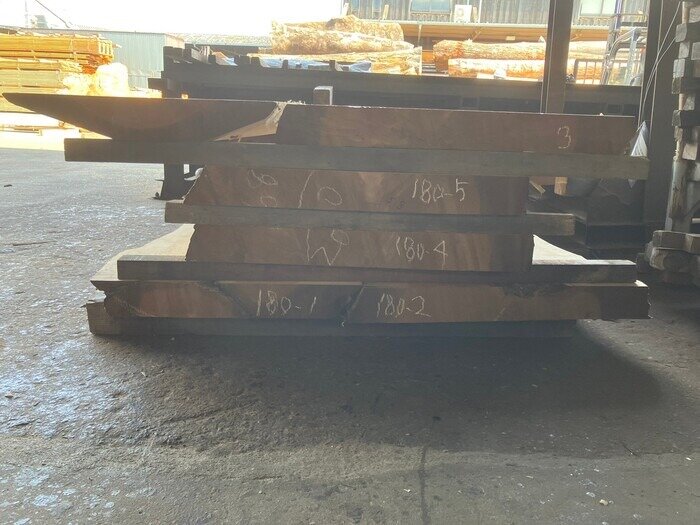 銀杏（イチョウ）　無垢材