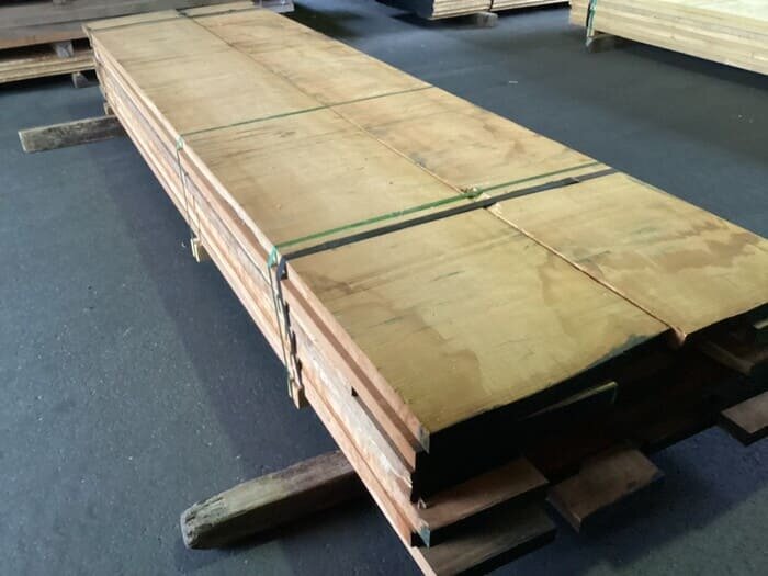 チェリー　無垢材