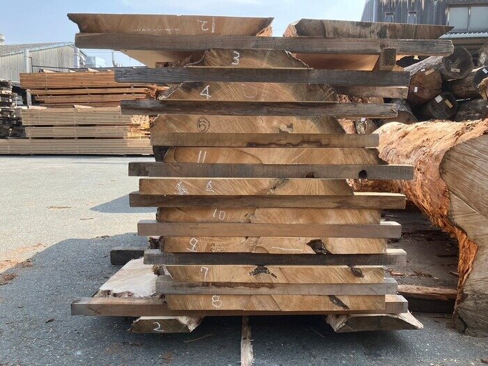 銀杏（イチョウ）　無垢材