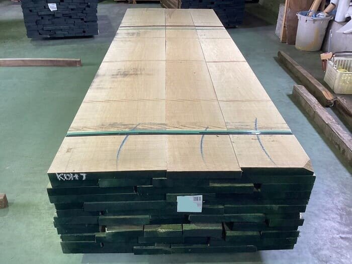 バスウッド　無垢材