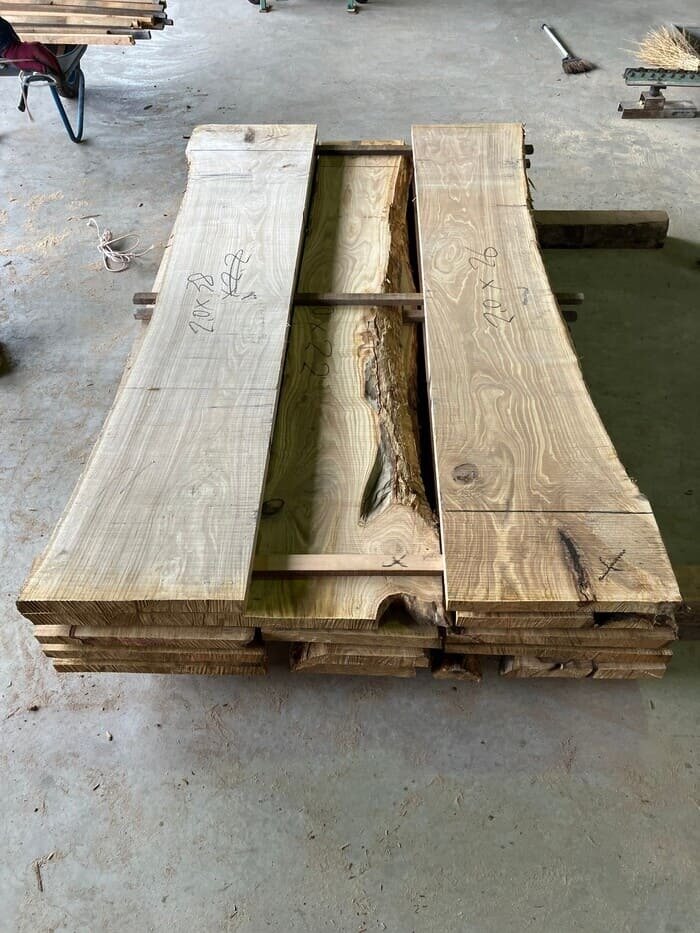 栗（クリ）　無垢材