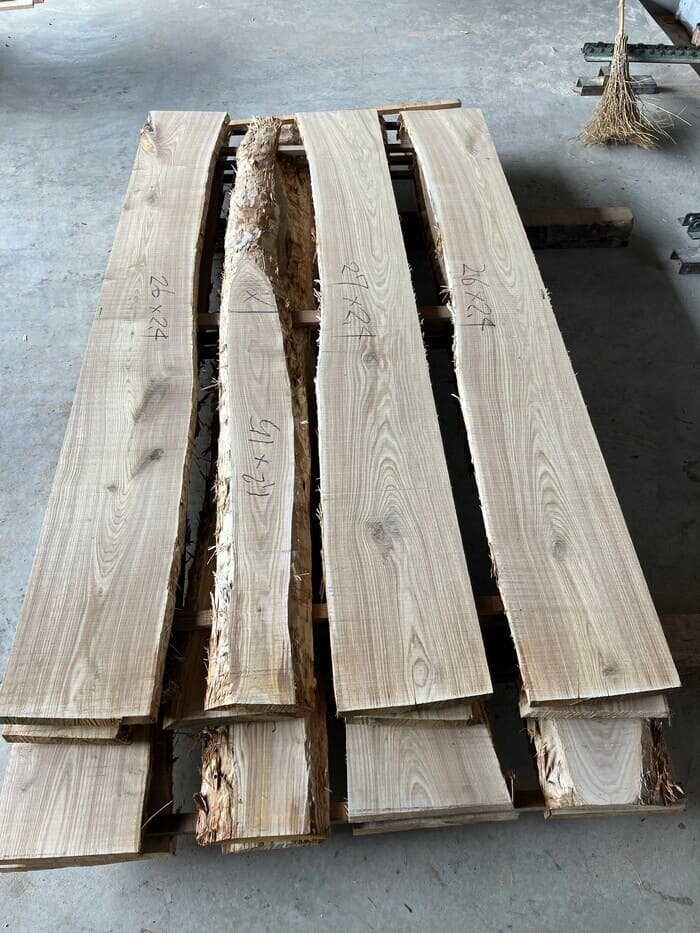 栗（クリ）　無垢材