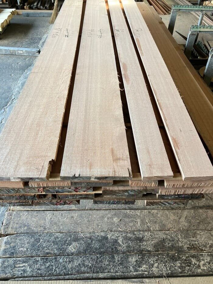 レッドセラヤ　無垢材