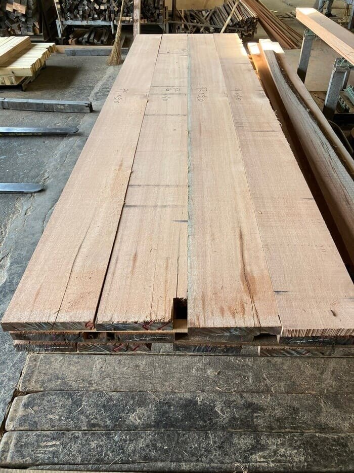 レッドセラヤ　無垢材