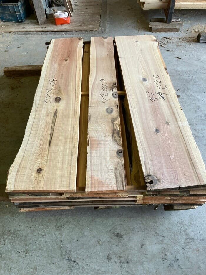 杉（スギ）　無垢材