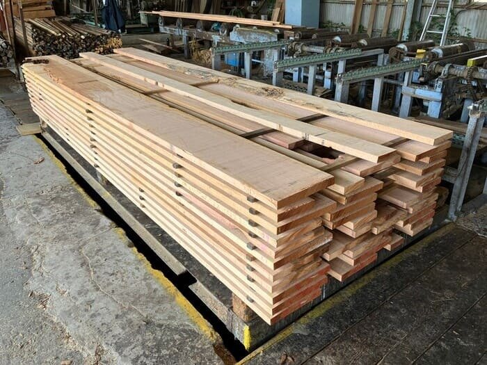 ペンシルシダー　無垢材