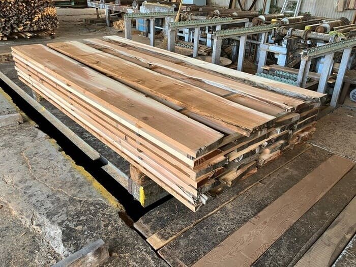 ベイスギ　無垢材