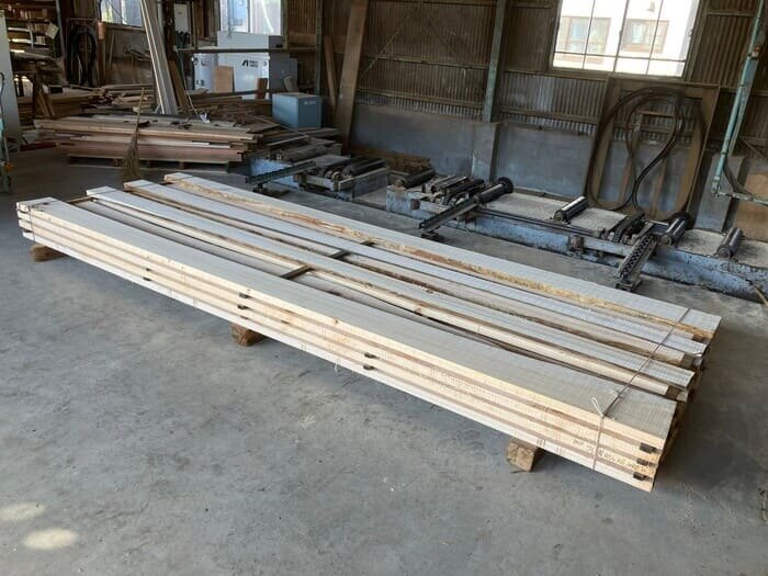 檜（ヒノキ）　無垢材