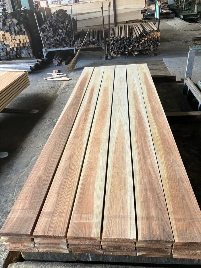 杉（スギ）　無垢材