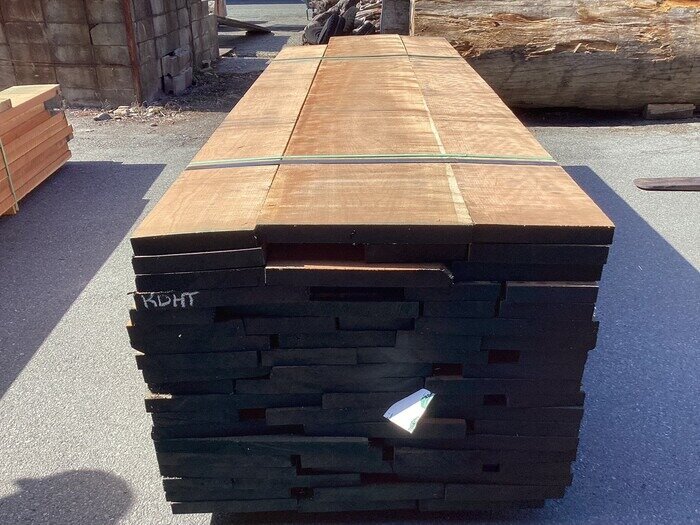 チェリー　無垢材