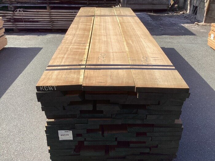 チェリー　無垢材