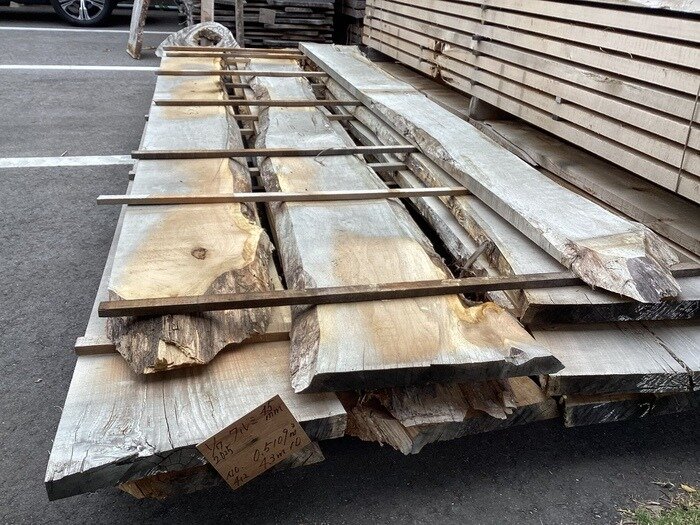 胡桃（クルミ）　無垢材