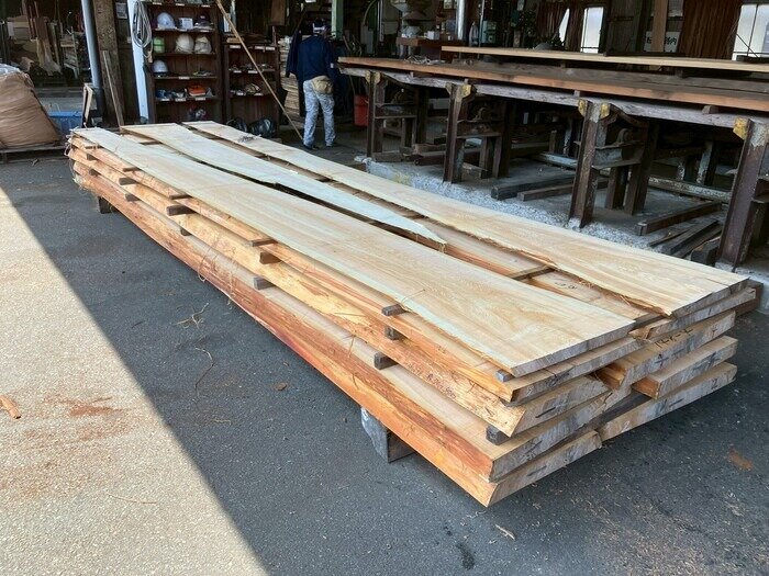 檜（ヒノキ）　無垢材