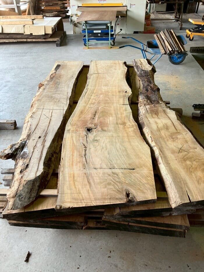 山桜（ヤマザクラ）　無垢材