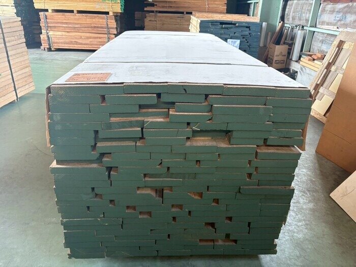 レッドオーク　無垢材