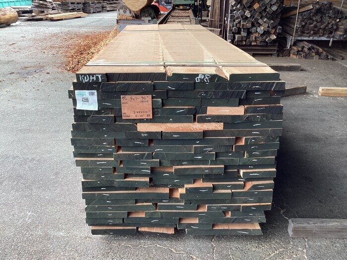 チェリー　無垢材