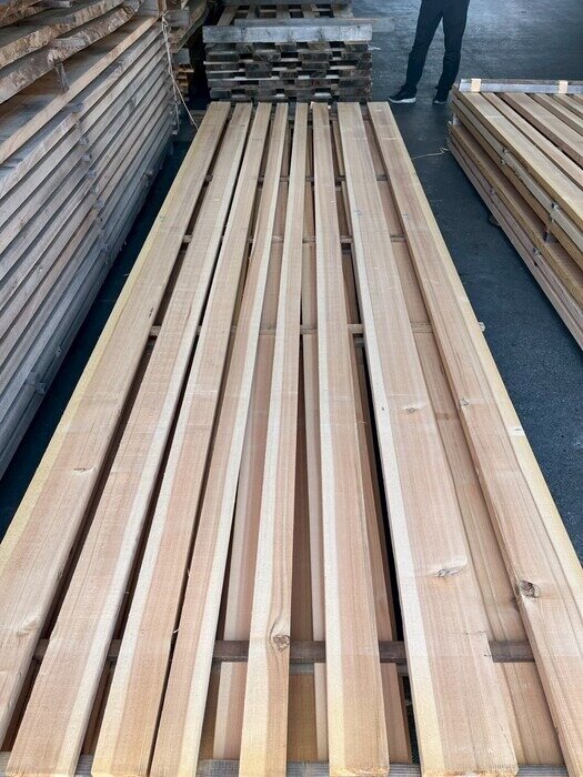 吉野杉（ヨシノスギ）　無垢材