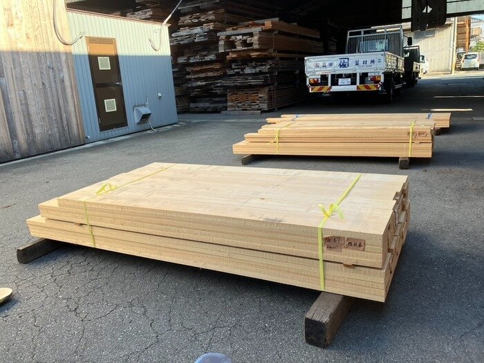 檜（ヒノキ）　無垢材