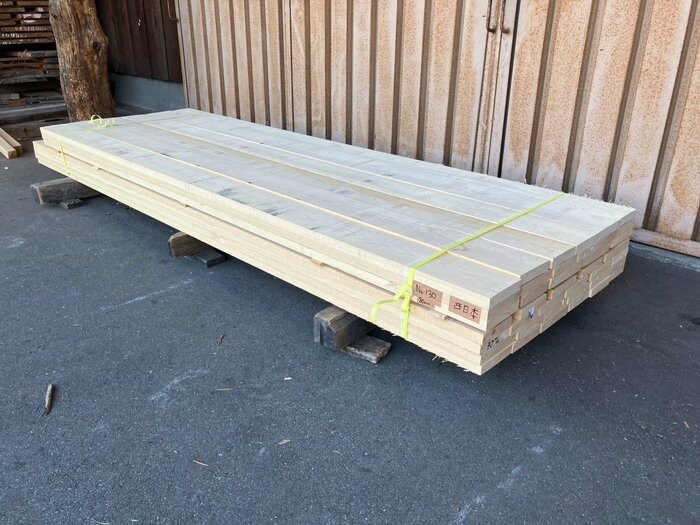 檜（ヒノキ）　無垢材