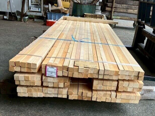 檜（ヒノキ）　無垢材