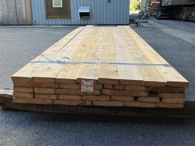 檜（ヒノキ）　無垢材