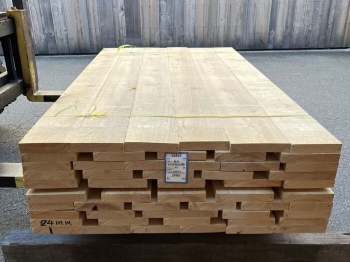 檜（ヒノキ）　無垢材