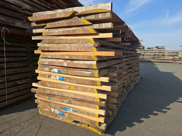 アフリカンマホガニー　無垢材