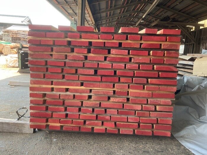 米檜葉（ベイヒバ）　無垢材