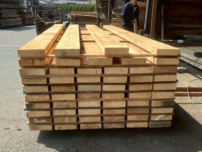 米檜葉（ベイヒバ）　無垢材