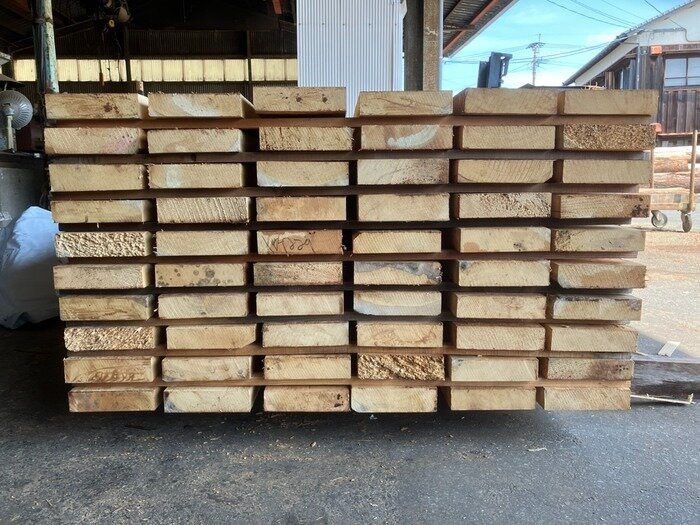 米檜葉（ベイヒバ）　無垢材