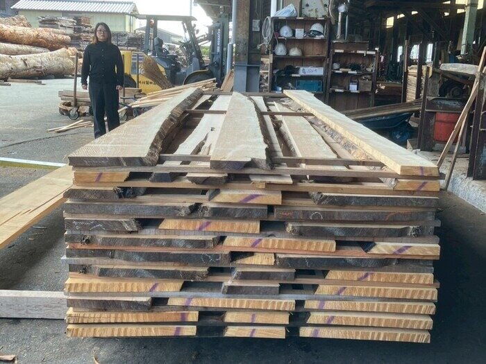 スプルース　無垢材