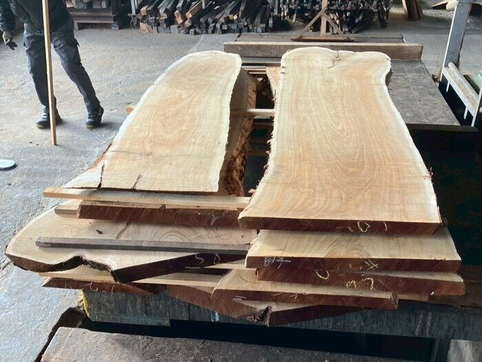 朱里（シウリ）　無垢材