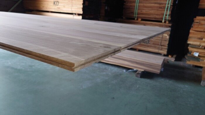 ウォールナット　無垢材