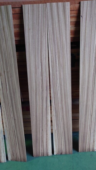 ゼブラノ　無垢材