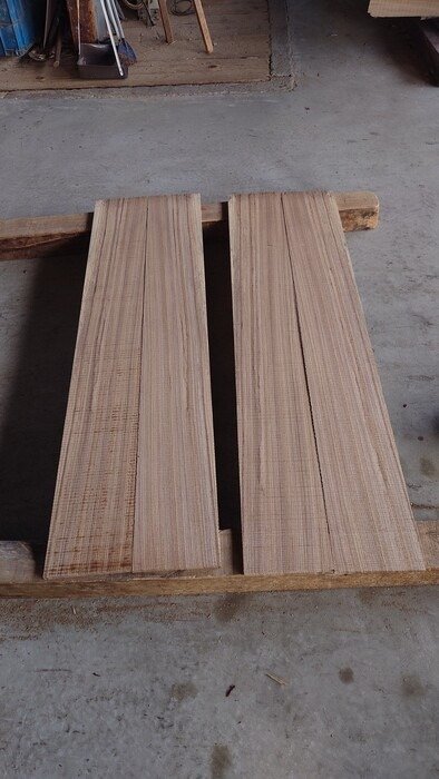 ゼブラノ　無垢材