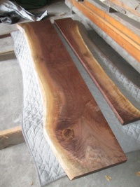 ウォールナット　一枚板