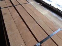 チェリー　無垢材