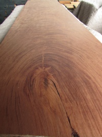 ブビンガ　一枚板