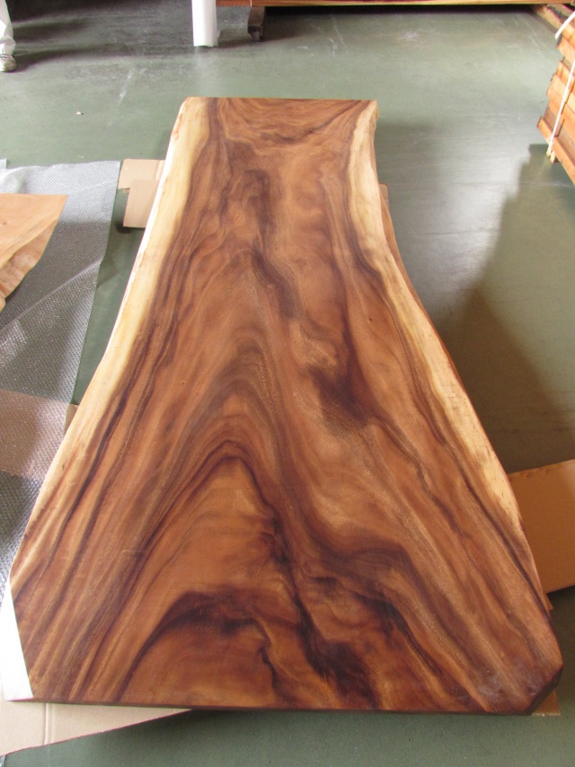 モンキーポッド　一枚板