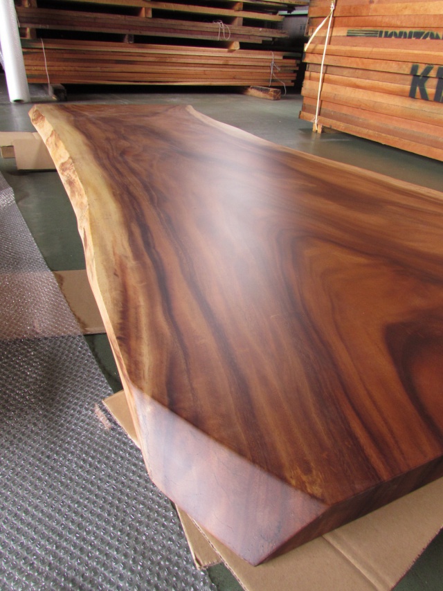 モンキーポッド　一枚板